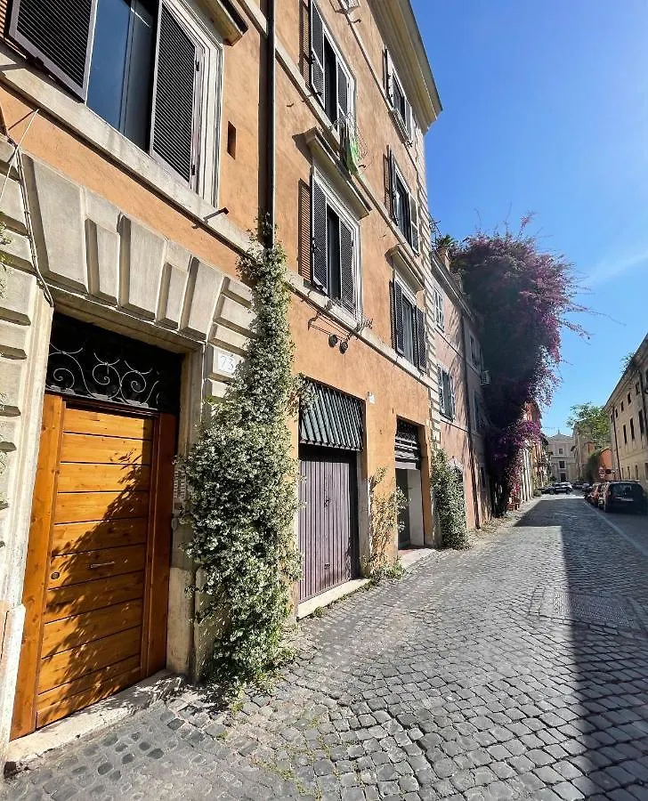 Apartment Dimora Tiberina - Roma Trastevere Italy